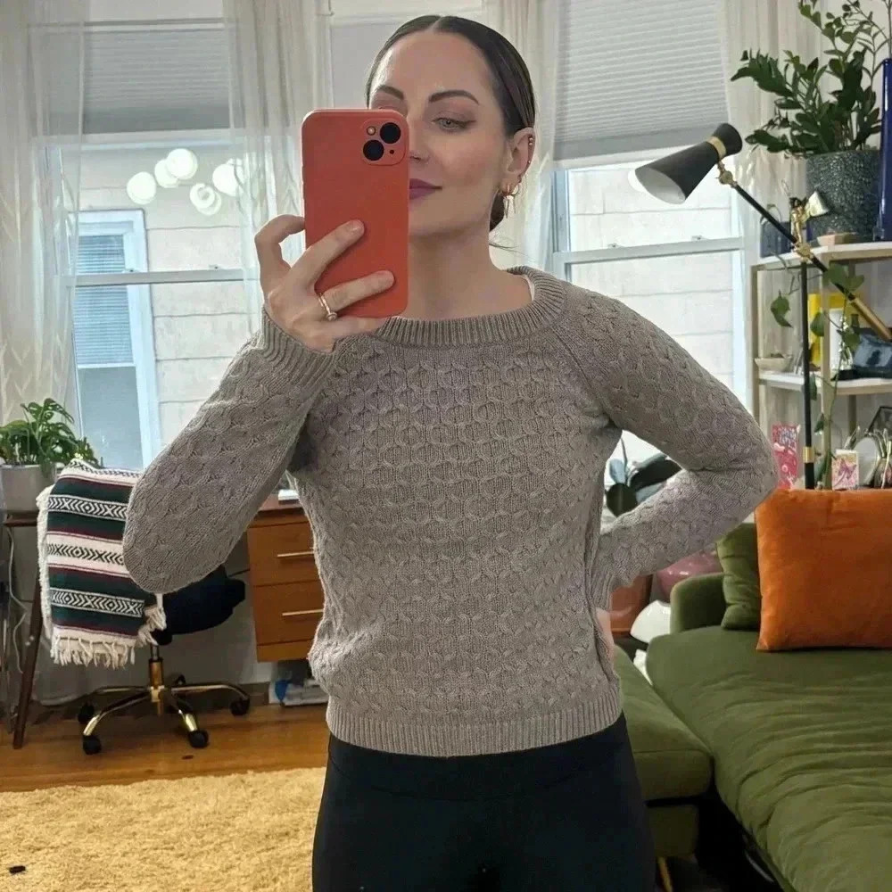 Old Navy Crew Neck Cable Knit Long Sleeve Pullover Sweater Sz XS